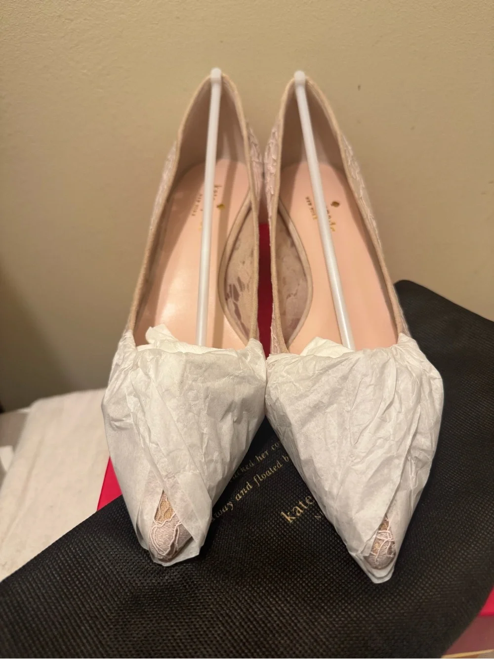 BNIB Kate Spade Madelaine Too Lace Pumps Blush Suede Heels 7.5 Made in Italy